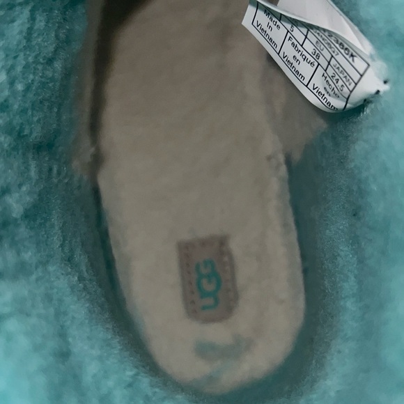 Ugg classic clear mini boot - Picture 6 of 8